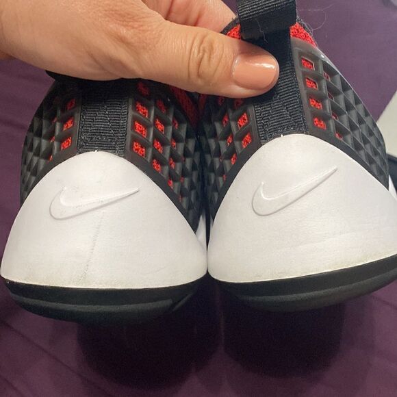 EUC Nike Men's Lunarestoa 2 Essential University Red / Black-Team Running Shoes - Picture 8 of 9